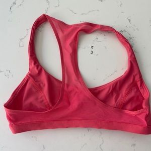 lululemon athletica Swim - Lululemon swim top sz 4 like new lululemon athletica Swim - Lululemon swim top sz 4 like new